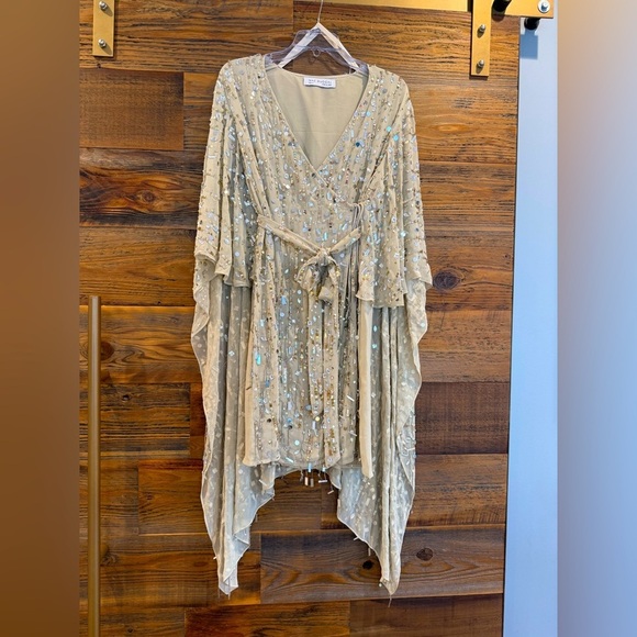 MacDuggal 94044 Cape Dress MRSP $598 - Picture 6 of 12